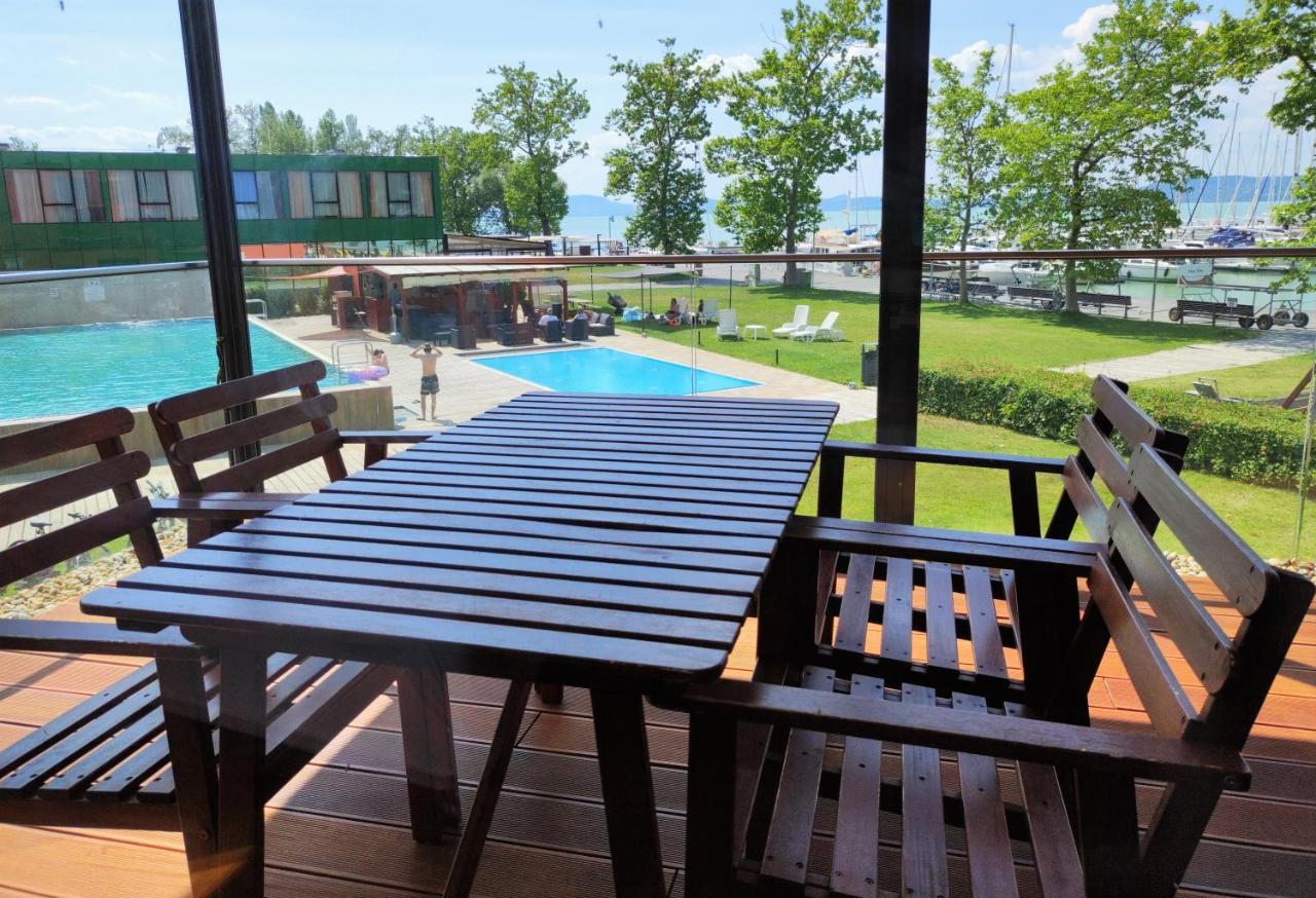 Soleil Apartmanok 발라톤엘 외부 사진